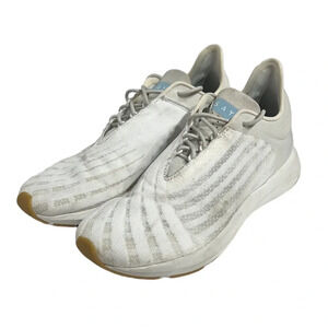 Saysh One Athleta Athletic Sneaker